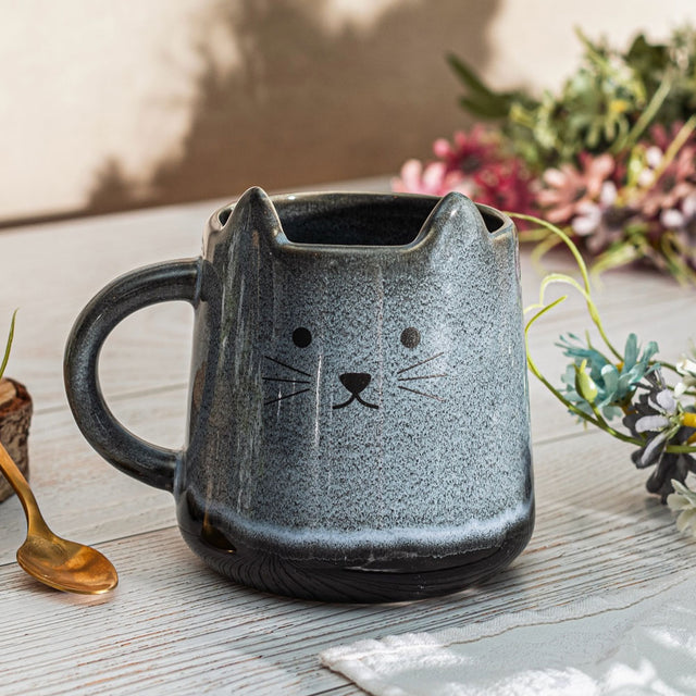Mojave Cat Mug in Situ