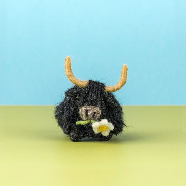 Mini Black Highland Cow with Daisy Felt Hanging Decoration