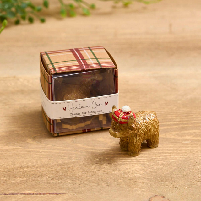 Tartan Hat Highland Cow Resin Ornamen